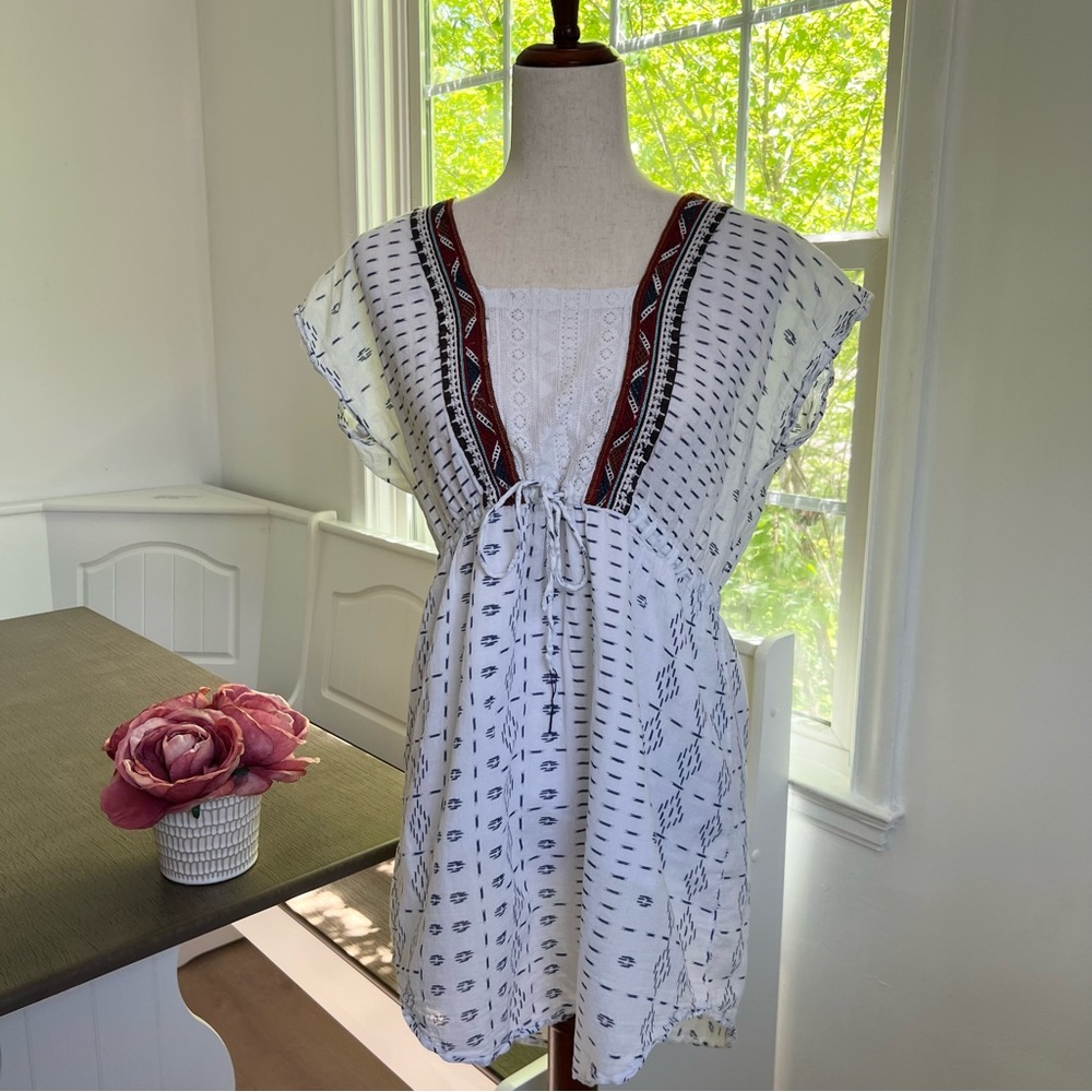 World Market Lacey Square Neck Aztec Boho Print Lined Hi-Low Tie Waist Tunic Top
